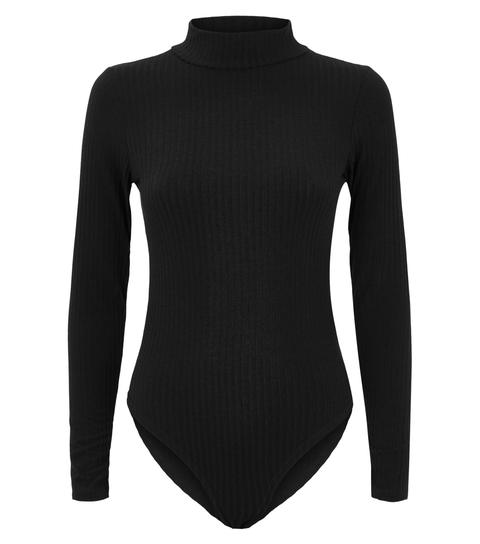 black long sleeve turtleneck shirt