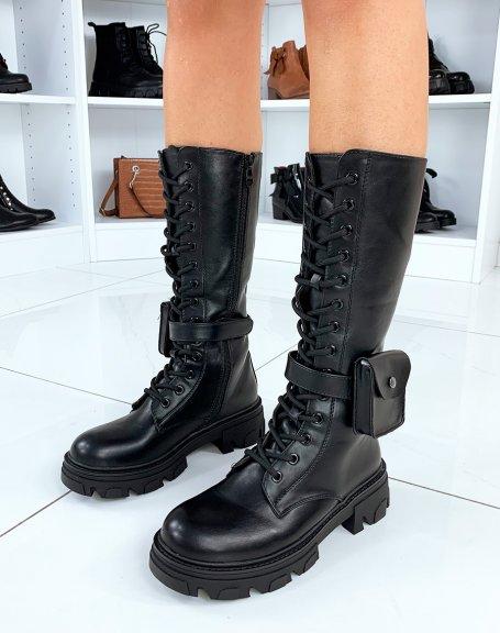 Bottes Noires Lacées En Similicuir Avec Pochette Intégrée