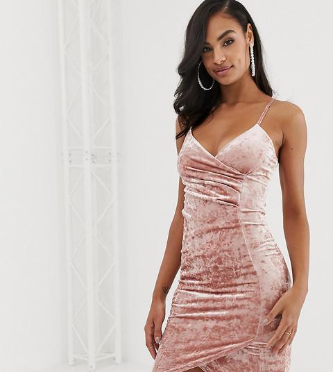Vestido De Tirantes En Terciopelo De Efecto Arrugado Con Parte Delantera Cruzada En Rosa De Scarlet Rocks