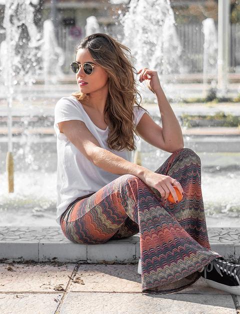 Pantalón Campana Estampado Arena