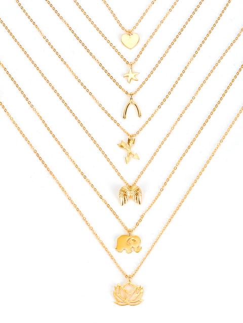 Conjunto De 7 Collares Con Colgantes Variados