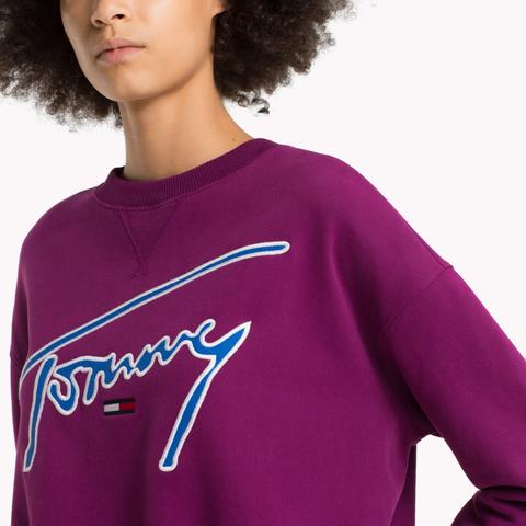 puente entusiasta Ecología Tommy Jeans Xplore Signature Sweatshirt from Tommy Hilfiger on 21 Buttons