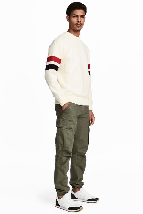 Pantaloni Cargo from H\u0026M on 21 Buttons