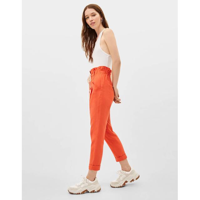 Pantalón Jogger De Lino de Bershka en 21 Buttons