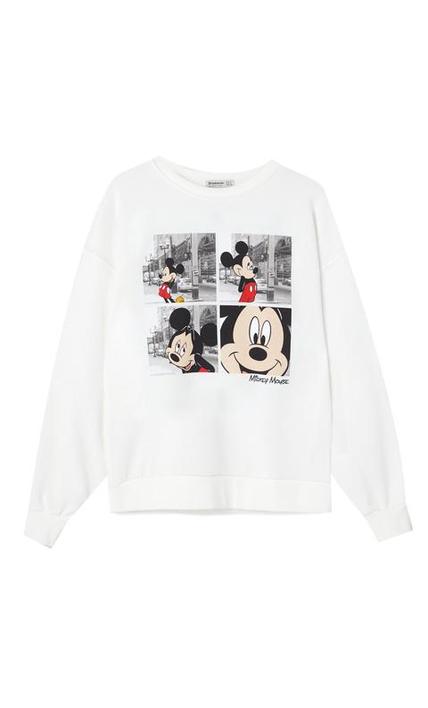 Sudadera Mickey de Stradivarius en 21 Buttons