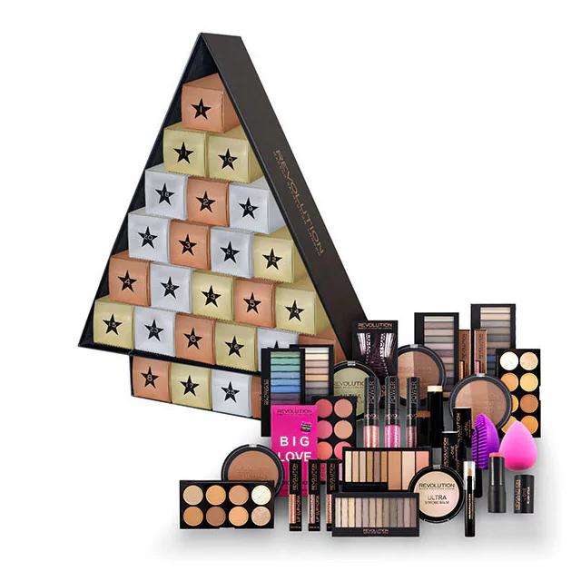 Makeup Revolution Christmas Tree Calendar 2022 Makeup Revolution 62Cm Christmas Tree Beauty Advent Calendar From Superdrug  On 21 Buttons