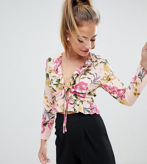 Missguided Petite - Blusa A Fiori Annodata Sul Davanti Con Volant - Rosa