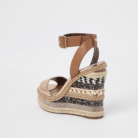 Light on sale brown wedges