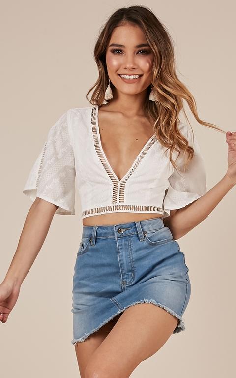 Everglow Crop Top In White