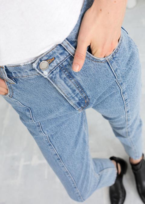 Tapered High Rise Jeans