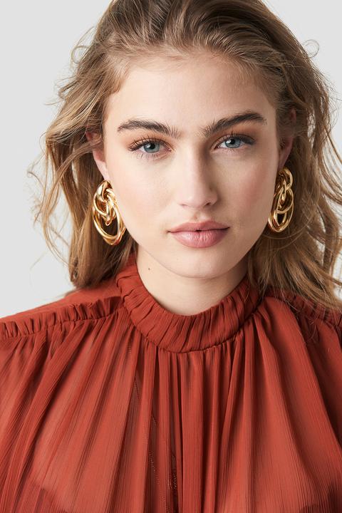 Big Connected Ring Earrings Gold