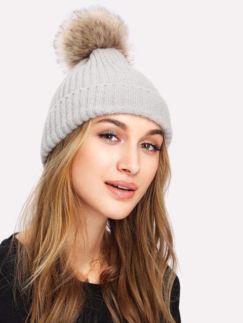 Berretto In Maglia Con Pompon
