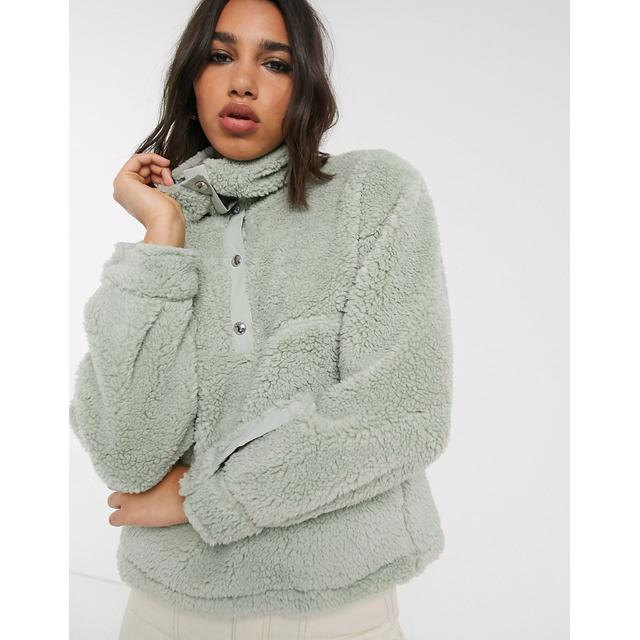 bershka fleece