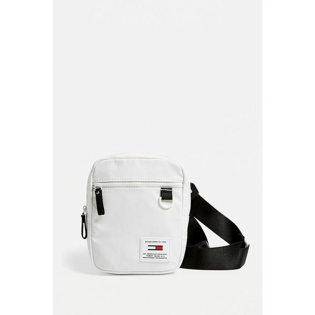 tommy jeans urban tech reporter