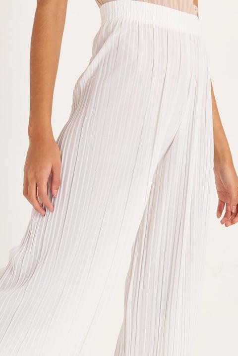 white pleated wide leg trousers