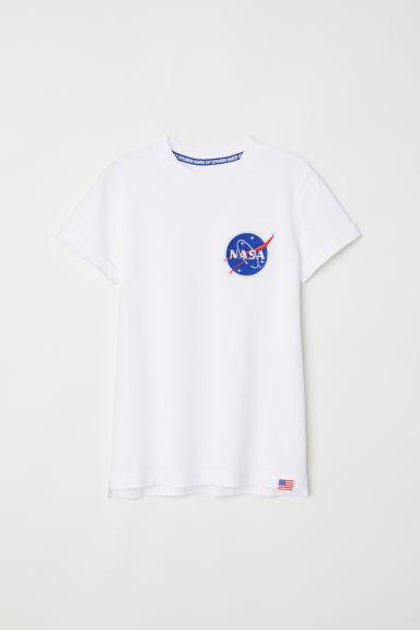 T-shirt Con Applicazione