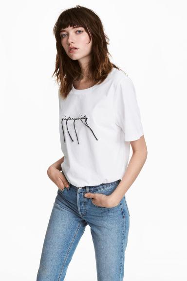 T-shirt Con Ricamo