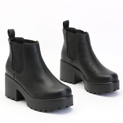 Aria Black Ankle Boots