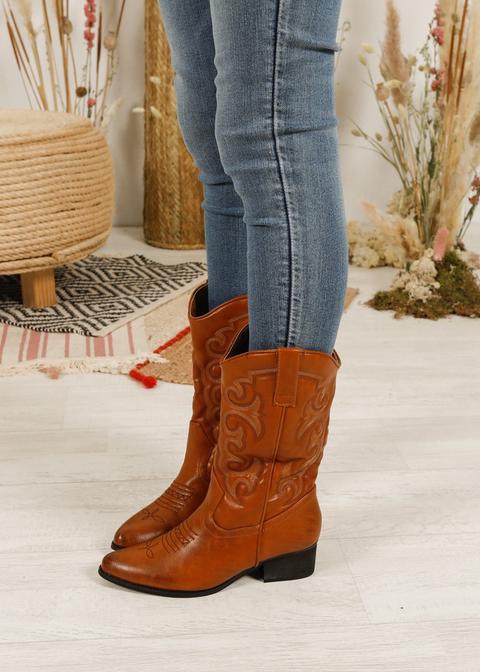 Bota Campera Camel Bordados