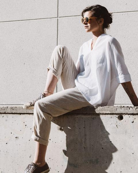 Blusa Oversize Con Cuello Mao Blanco