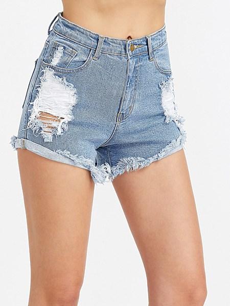 Shorts In Denim Strappati Orlo Sfilacciato