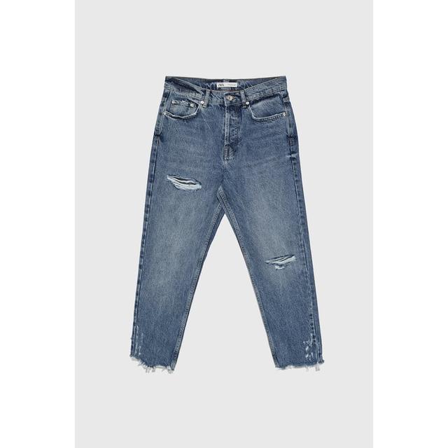 Jeans Essentials Effetto Strappato from Zara on 21 Buttons