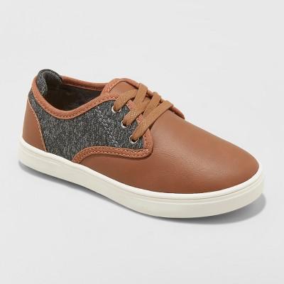 boys tan sneakers