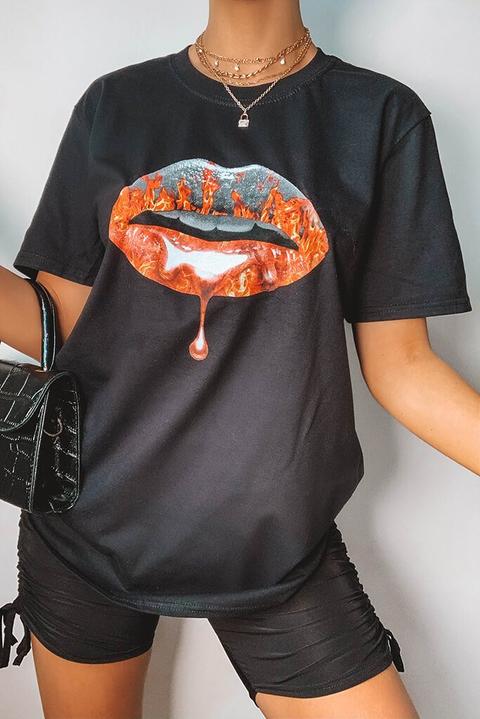 Black Flame Lips Oversized T, Black