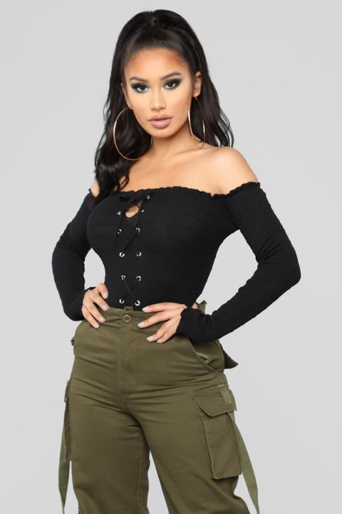 Bellami Off The Shoulder Long Sleeve Sweater - Black