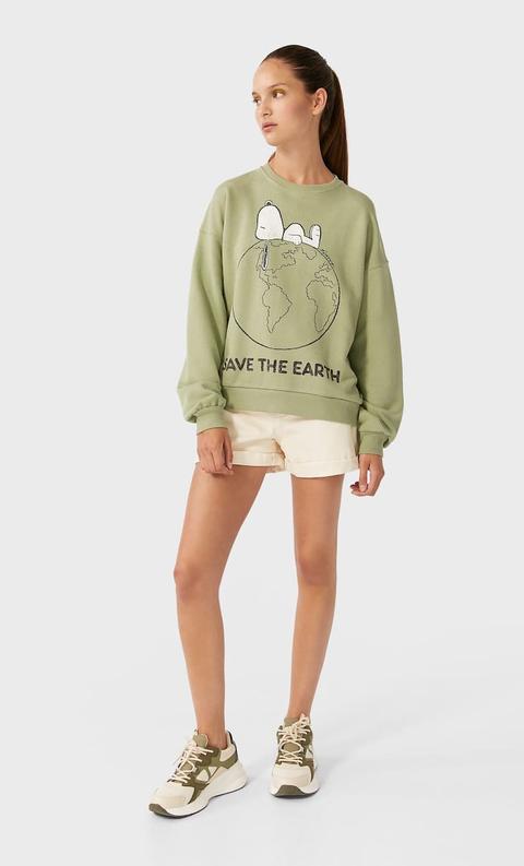 Sudadera Snoopy from Stradivarius on 21 Buttons