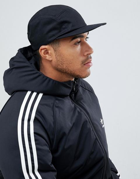 Gorra De 5 Paneles En Negro De Asos Design