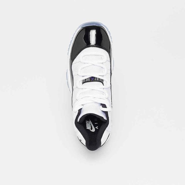Air Jordan 11 Retro Concord (gs) White/black-concord from Snipes on 21  Buttons