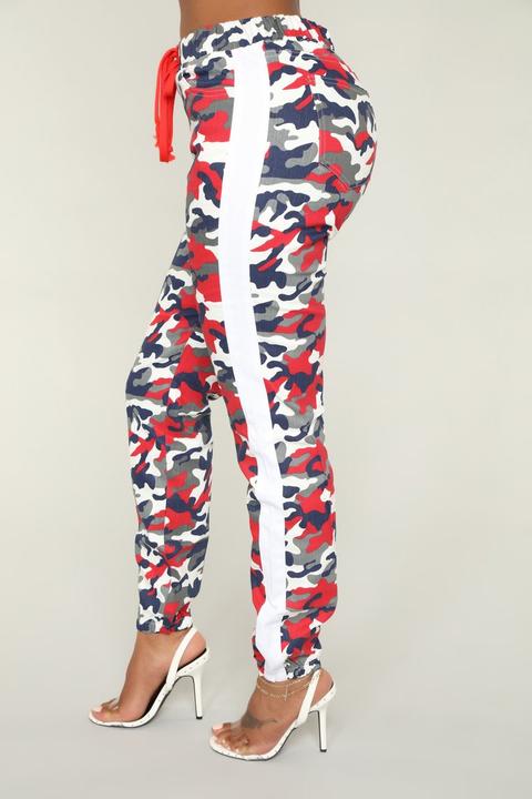 Averie Camo Joggers - Red