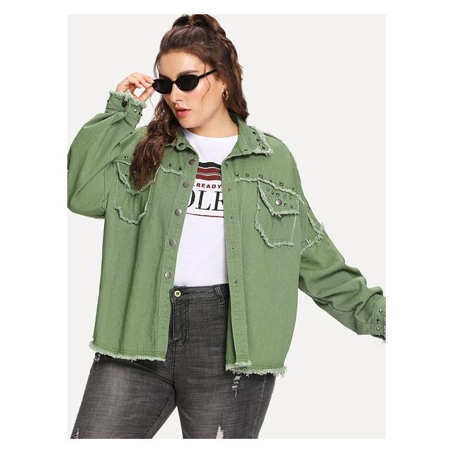 Giacca Jeans Con Orlo Sfrangiato E Borchie from SheIn on 21 Buttons