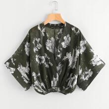 Blusa Cruzada De Flores Con Cintura Elástica