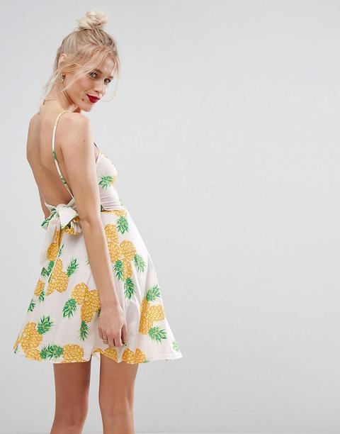 Vestido Veraniego Skater Con Lazada Trasera Y Estampado De Piñas De Asos