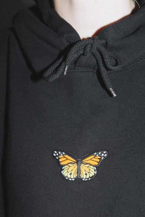 Tien butterfly 2024 hoodie brandy melville