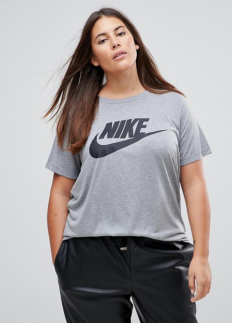 Camiseta Gris Con Logo De Nike Plus