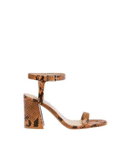 Sandalia Tacón Medio Print Snake