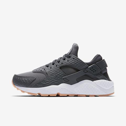 Nike Air Huarache Se