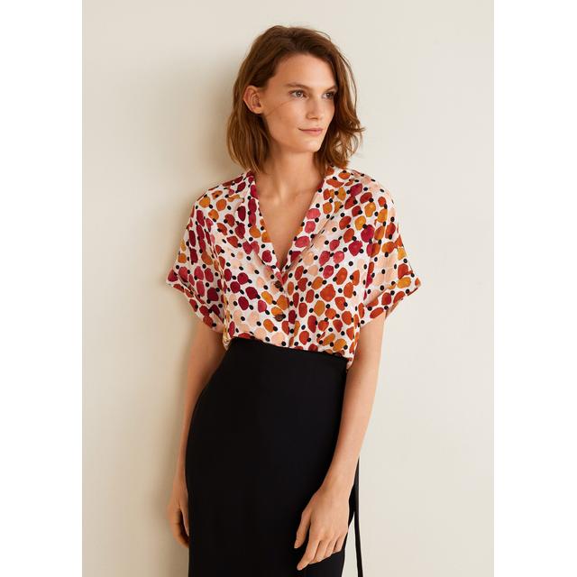 Blusa Fluida Estampada from Mango Outlet on 21 Buttons