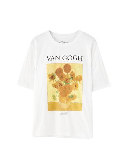 Van Gogh Sunflowers T-shirt from Pull and Bear on 21 Buttons