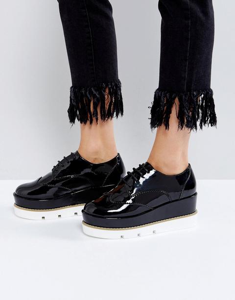 Plataformas Planas Con Cordones Outshine De Asos