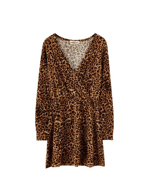 robe leopard pull and bear