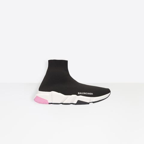 Zapatillas Speed De Punto Negro Con Logotipo Blanco Y Suela Rosa Y Negra