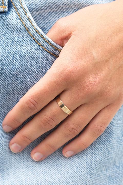 Flat Gold Band Ring