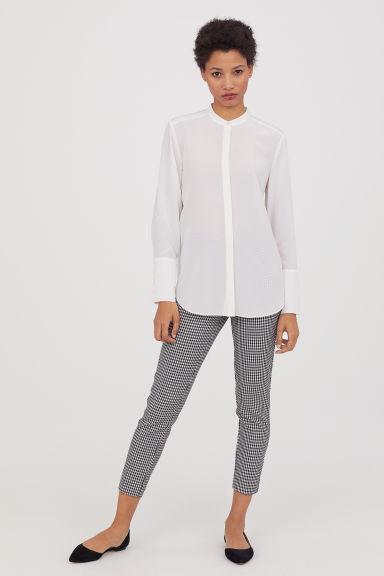Pantalón En Tejido Con Diseño