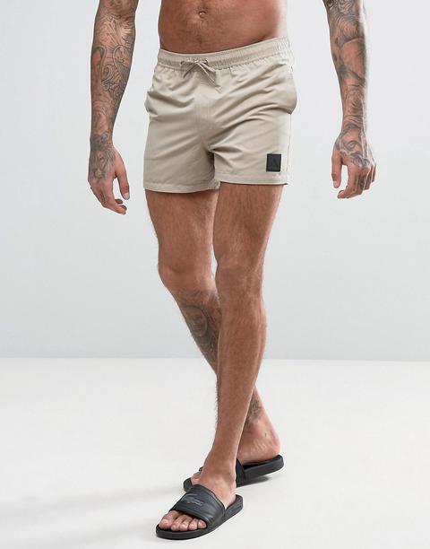 Shorts De Baño Color Piedra De Largo Medio Con Parche Triangular De Goma De Asos