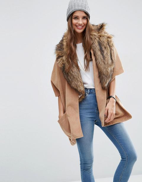 Capa Con Cuello Con Solapas De Piel Sintética De Asos