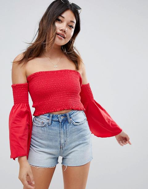 Asos Design - Top Corto Arricciato Rosso Con Spalle Scoperte E Maniche Svasate - Rosso